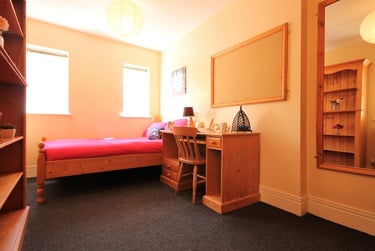 2 bed flat, Huntsmoor House, Spital Tongues, Newcastle, NE24ND - Image 2